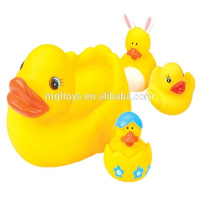 Non-toxic rubber toy 1pc yellow big duck with 3pcs small yellow duck